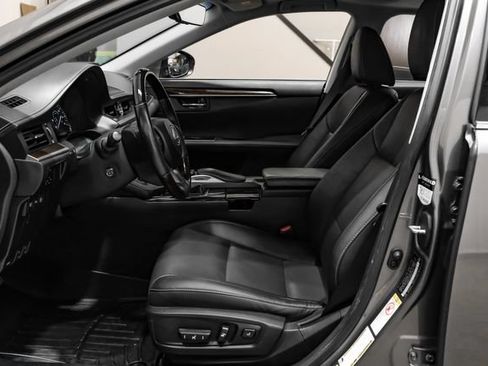 Used 2017 Lexus ES 350 FWD image 4