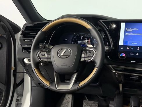 Used 2026 Lexus RX 350 Premium image 12