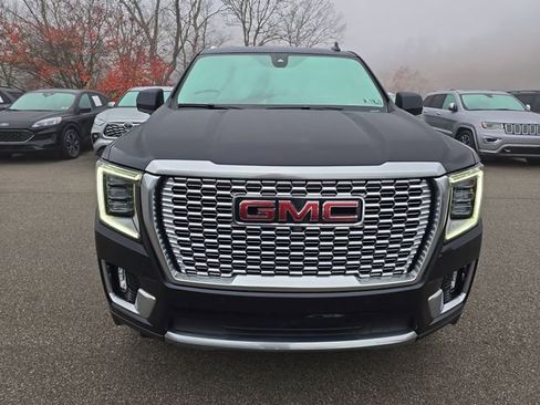 Used 2022 GMC Yukon XL Denali image 8