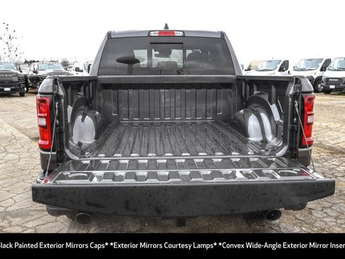 New 2026 RAM 1500 Big Horn AWD/4WD image 17