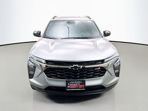 New 2026 Chevrolet Trax RS FWD image 2