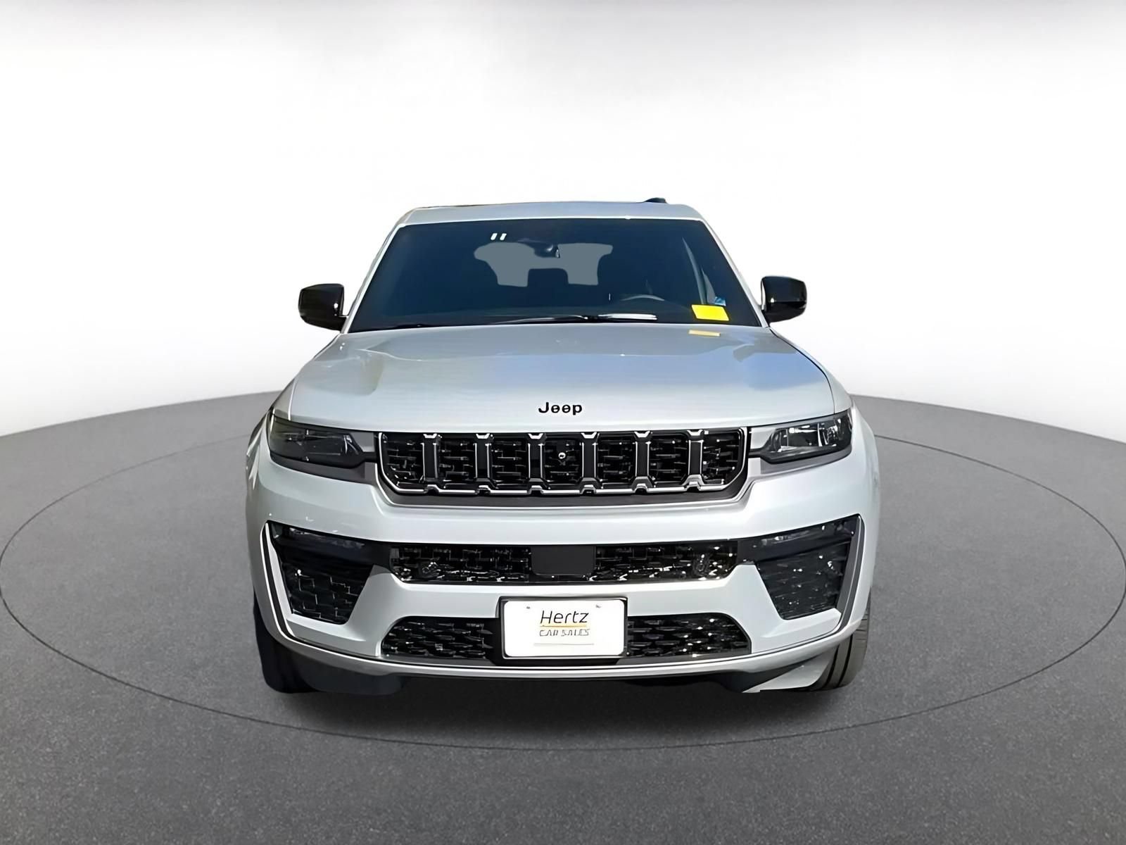 Used 2026 Jeep Grand Cherokee Limited AWD/4WD image 4