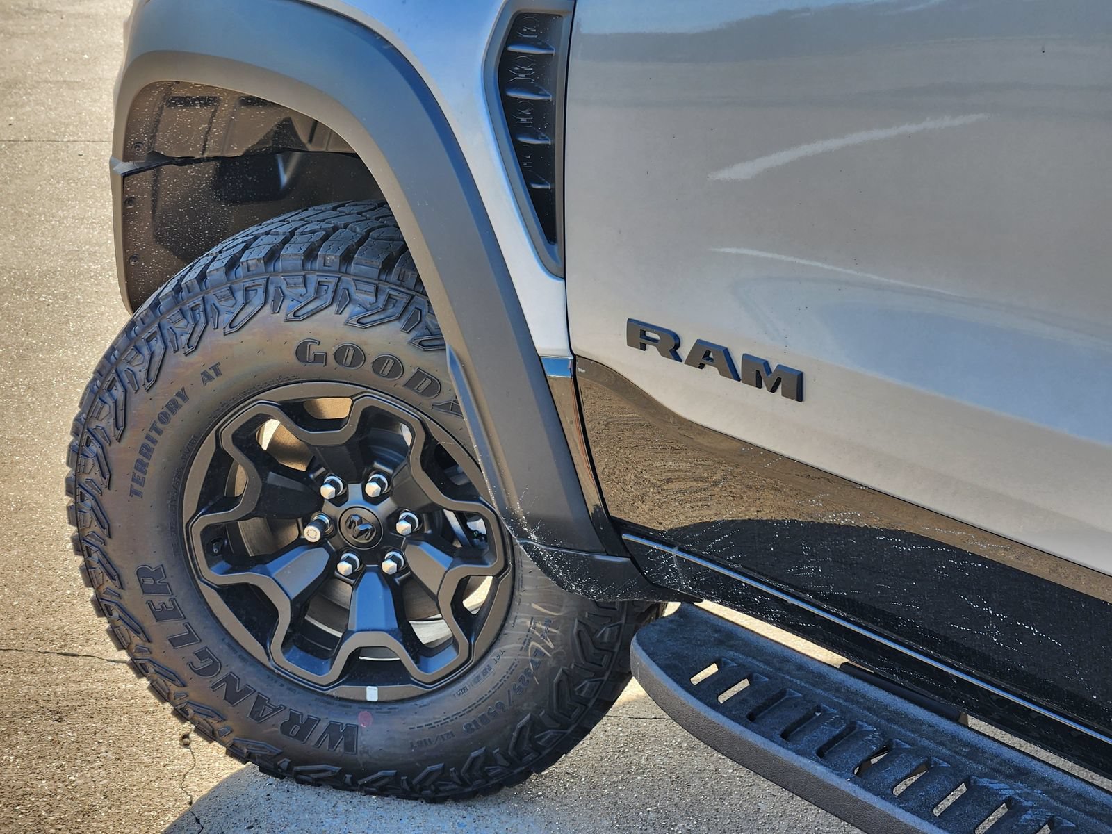 New 2026 RAM 1500 RHO w/ RHO Level 1 Equipment Group AWD/4WD image 17