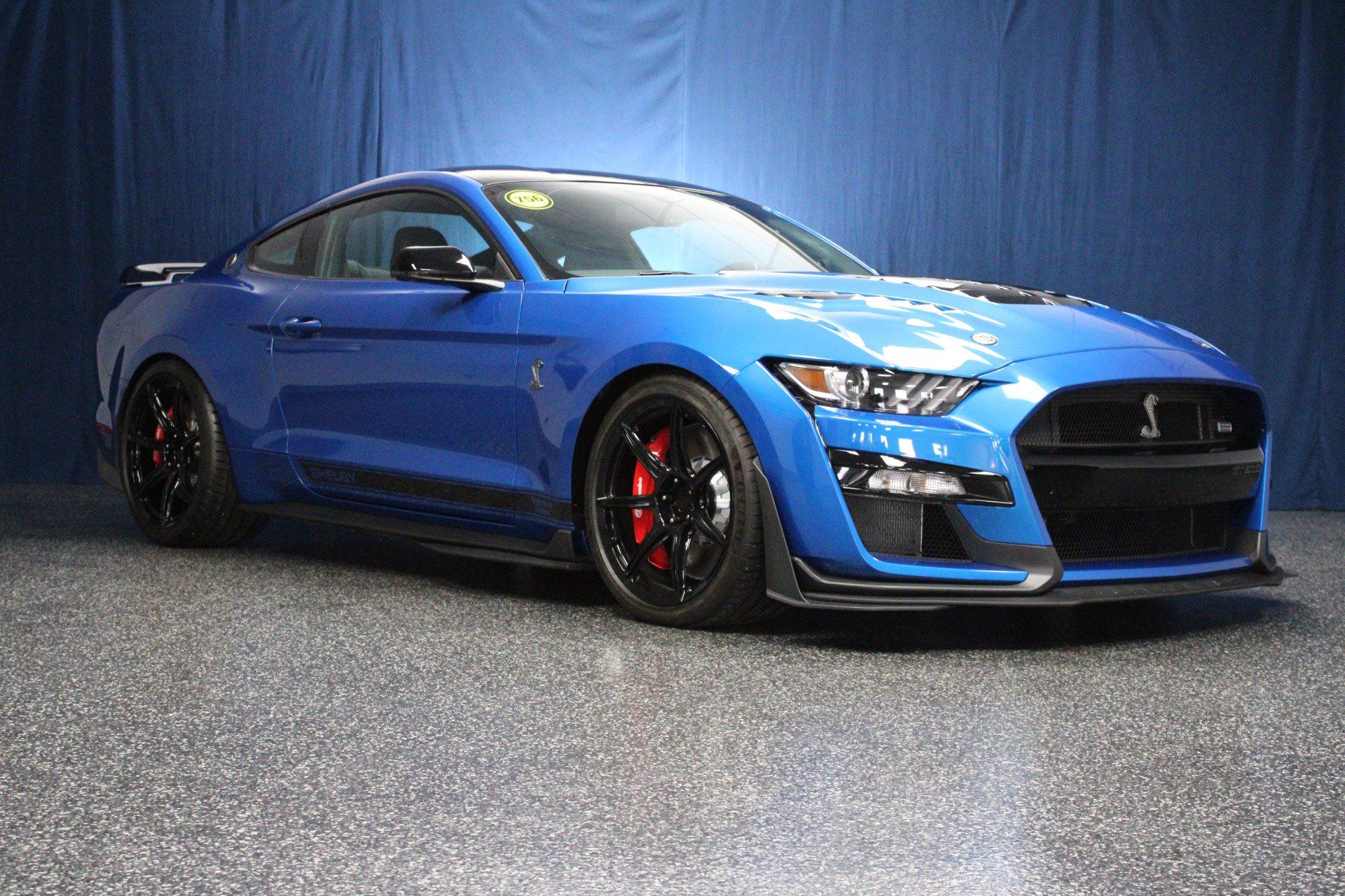 Used 2020 Ford Mustang Shelby GT500 w/ Technology Package RWD image 7