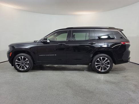 Used 2023 Jeep Grand Cherokee L Overland w/ Luxury Tech Group IV RWD image 4