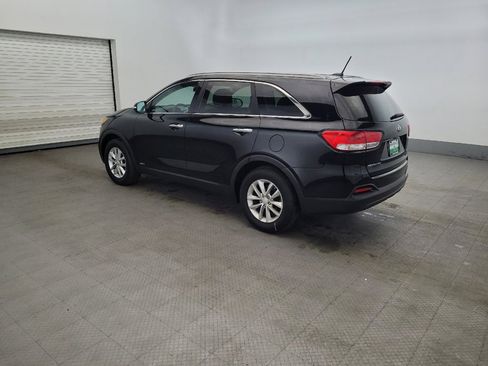 Used 2017 Kia Sorento AWD image 3