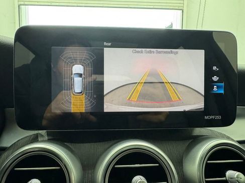 Certified 2021 Mercedes-Benz GLC 300 image 27