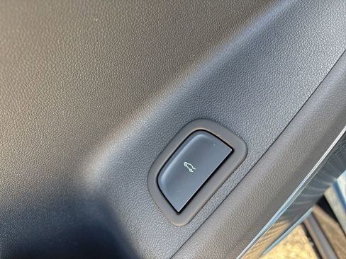 New 2026 GMC Acadia Denali Ultimate w/ LPO, Floor Liner Package image 12