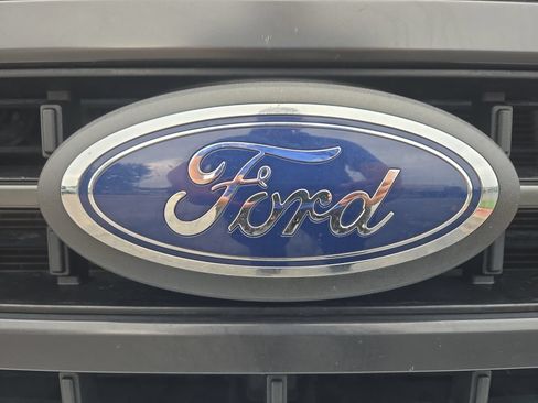 Used 2022 Ford F150 Lariat AWD/4WD image 9