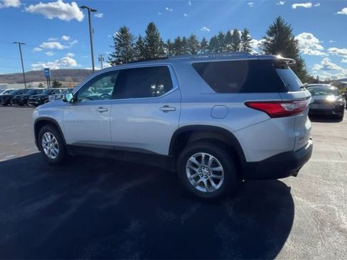 Used 2018 Chevrolet Traverse LT image 6