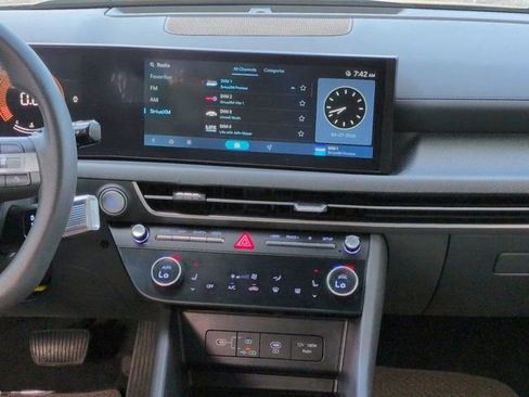 Used 2024 Hyundai Sonata SEL FWD image 16