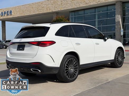Used 2024 Mercedes-Benz GLC 300 4MATIC image 17