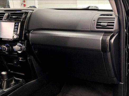 Used 2024 Toyota 4Runner TRD Off-Road Premium w/ Moonroof Package AWD/4WD image 18