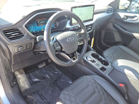 New 2024 Ford Escape SE w/ PHEV Premium Package image 8