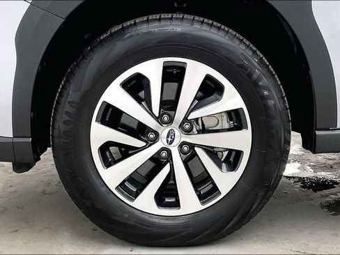 Used 2023 Subaru Outback Premium AWD/4WD image 10
