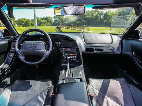 Used 1995 Chevrolet Corvette image 2