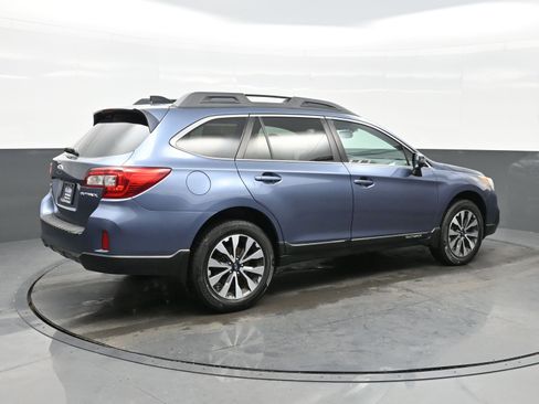 Used 2016 Subaru Outback 2.5i Limited image 6
