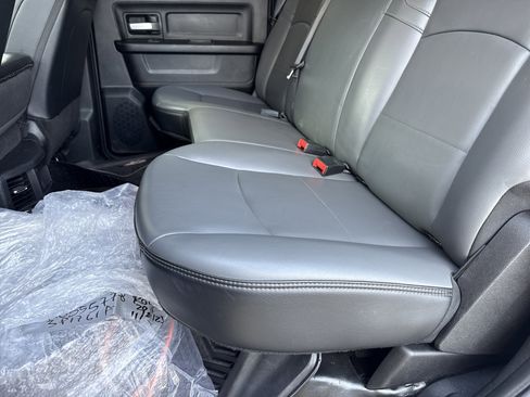 Used 2019 RAM 3500 Tradesman w/ Chrome Appearance Group image 22