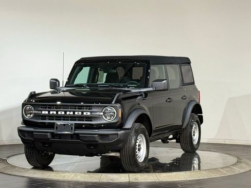 New 2026 Ford Bronco 4-Door AWD/4WD image 5