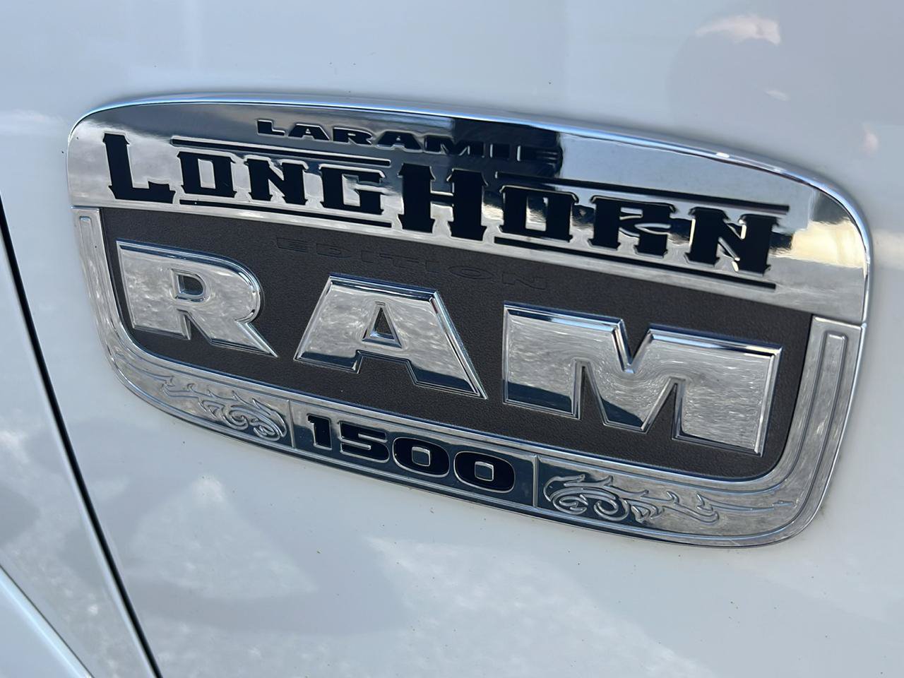 Used 2016 RAM 1500 Laramie Longhorn AWD/4WD image 4