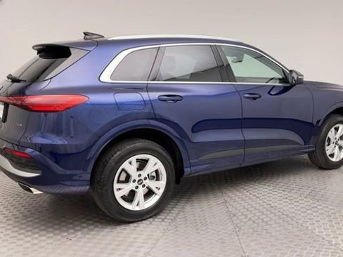 Used 2025 Audi Q5 Premium w/ Convenience Package AWD/4WD image 2