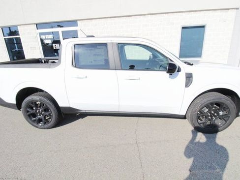 New 2025 Ford Maverick Lariat w/ Black Appearance Package AWD/4WD image 15