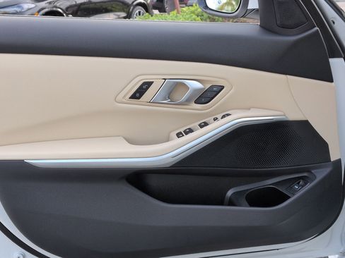 Used 2025 BMW 330i 330i w/ Convenience Package image 14