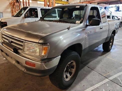 Used 1997 Toyota T100 DX image 4