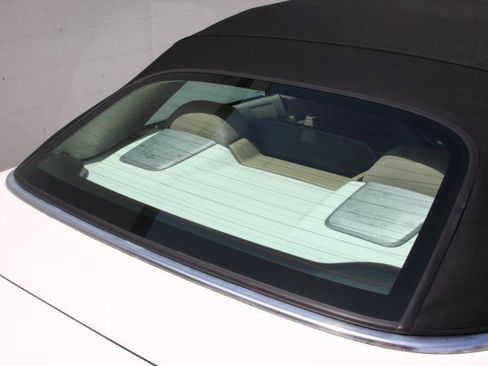Used 2013 Mercedes-Benz E 550 Cabriolet image 9
