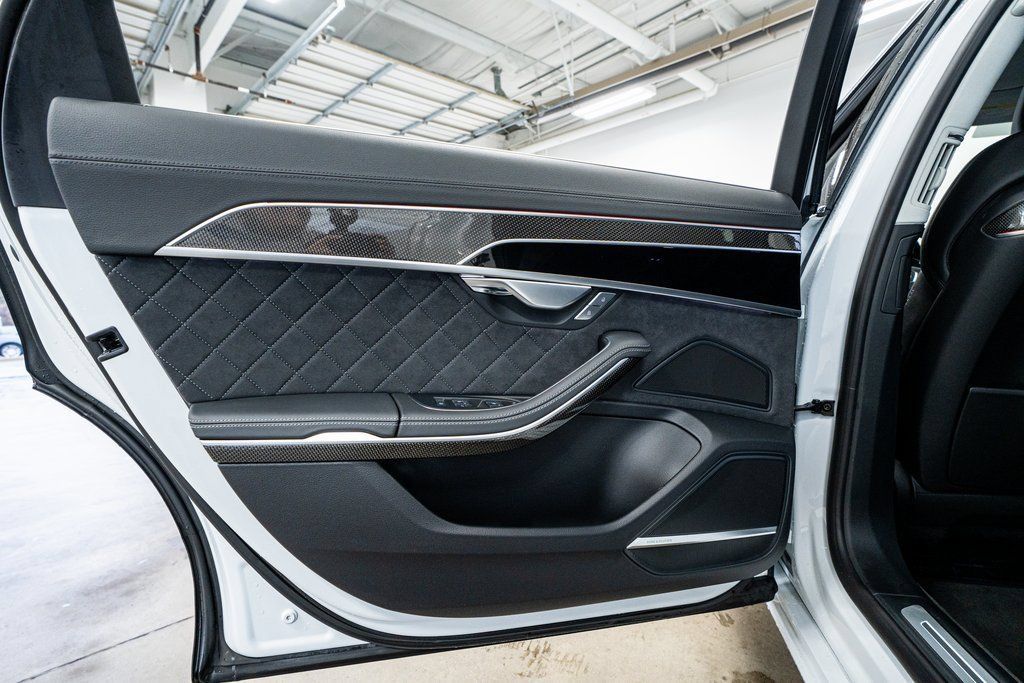Used 2023 Audi S8 AWD/4WD image 50