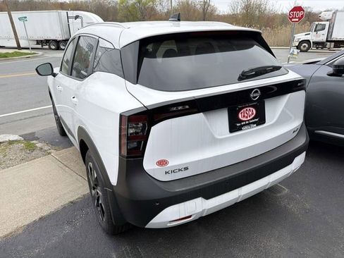New 2026 Nissan Kicks SV w/ SV Premium Package AWD/4WD image 7