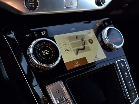 New 2024 Jaguar I-PACE R-Dynamic HSE image 14