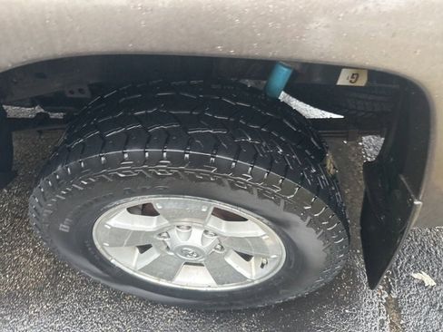 Used 2013 Toyota Tacoma 4x4 Double Cab w/ TRD Sport Pkg image 21