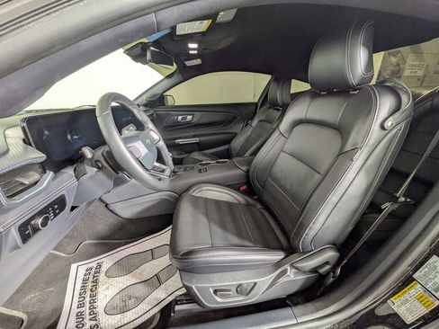 Used 2024 Ford Mustang Premium image 16