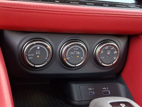 Used 2024 Nissan Z Performance w/ Floor Mat Package RWD image 18