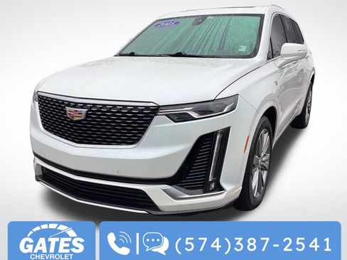 Used 2025 Cadillac XT6 Premium Luxury image 7