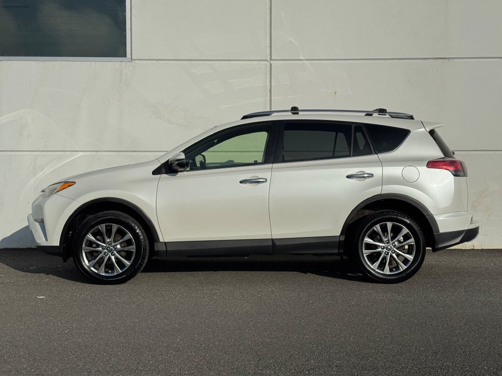 Used 2016 Toyota RAV4 Limited AWD/4WD image 4