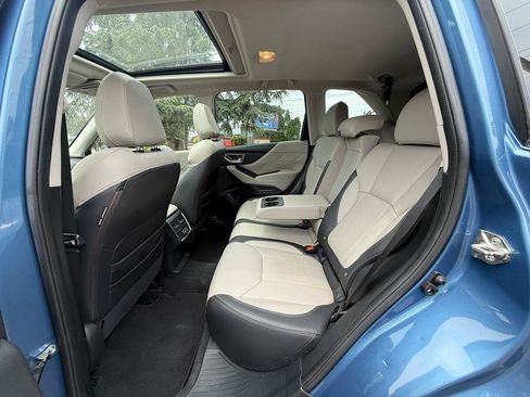 Used 2019 Subaru Forester Limited AWD/4WD image 16