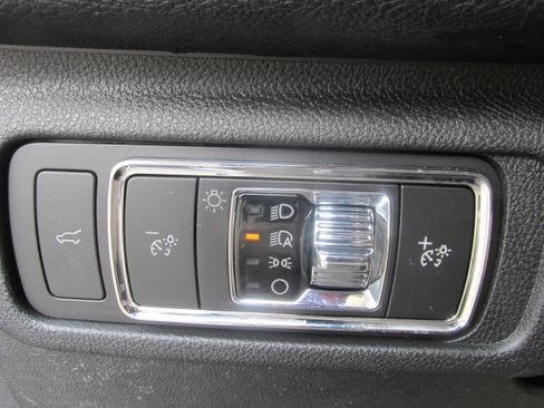 Used 2022 Lincoln Corsair AWD w/ Premium Package image 33