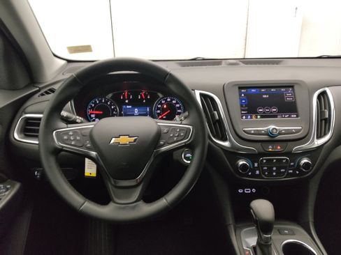 Used 2024 Chevrolet Equinox LT image 22