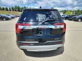 Used 2023 GMC Acadia SLE w/ Driver Convenience Package image 4