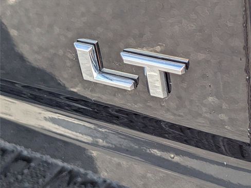 Used 2023 Chevrolet Silverado 1500 LT image 9