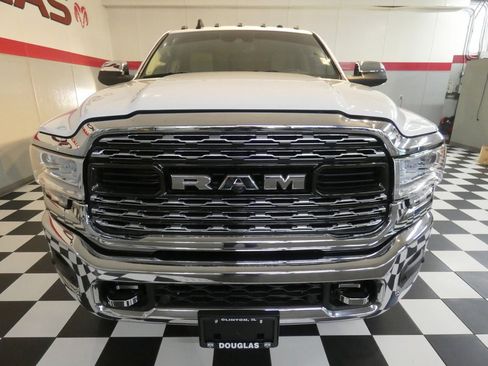 Used 2022 RAM 2500 Limited image 2