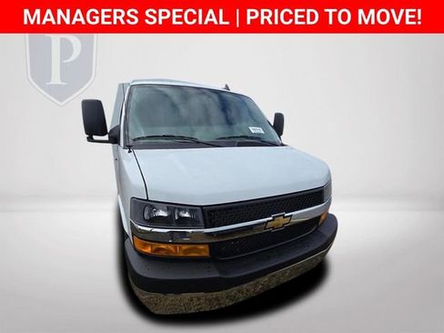 New 2025 Chevrolet Express 3500 w/ Power Convenience Package image 12