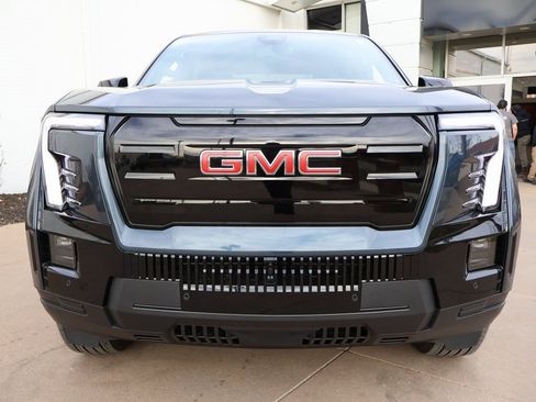 New 2026 GMC Sierra EV Elevation image 6