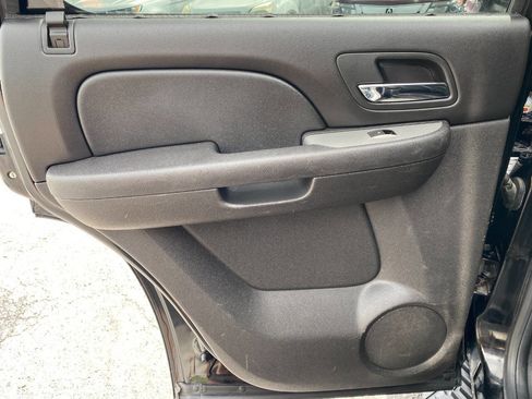 Used 2011 Chevrolet Tahoe LT w/ Suspension Package, Off-Road image 22