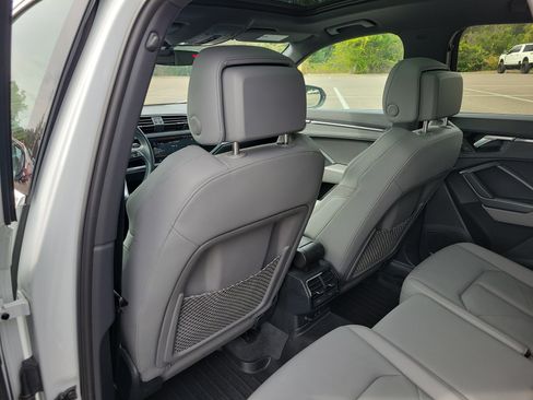 Used 2020 Audi Q3 2.0T Prestige w/ Prestige Package image 15