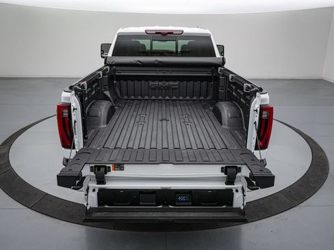 Used 2025 GMC Sierra 2500 Denali Ultimate AWD/4WD image 7