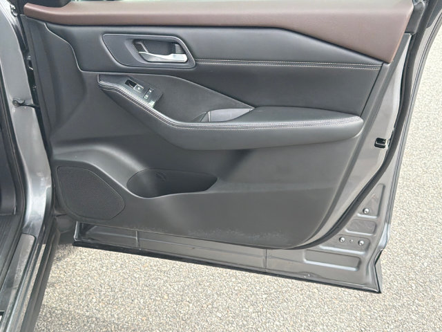 Used 2023 Nissan Rogue SL w/ SL Premium Package FWD image 14