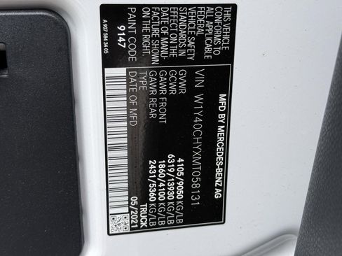 Used 2021 Mercedes-Benz Sprinter 2500 w/ Driver Convenience Package image 42